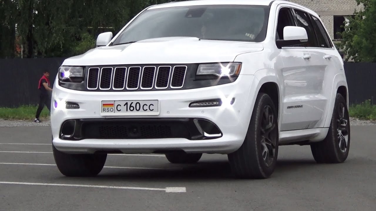 JEEP GRAND CHEROKEE SRT8 WK2 2015. Комфортный нагибатор.