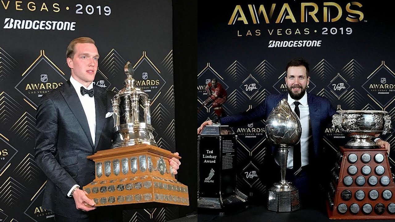 Никита Кучеров и Андрей Василевский на церемонии NHL AWARDS в Лас-Вегасе...