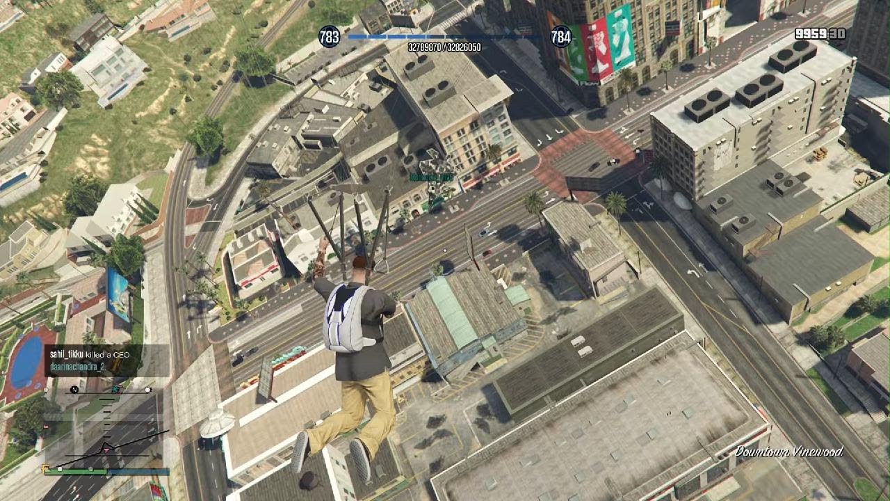 GTA Online: Parachute v. Raiju