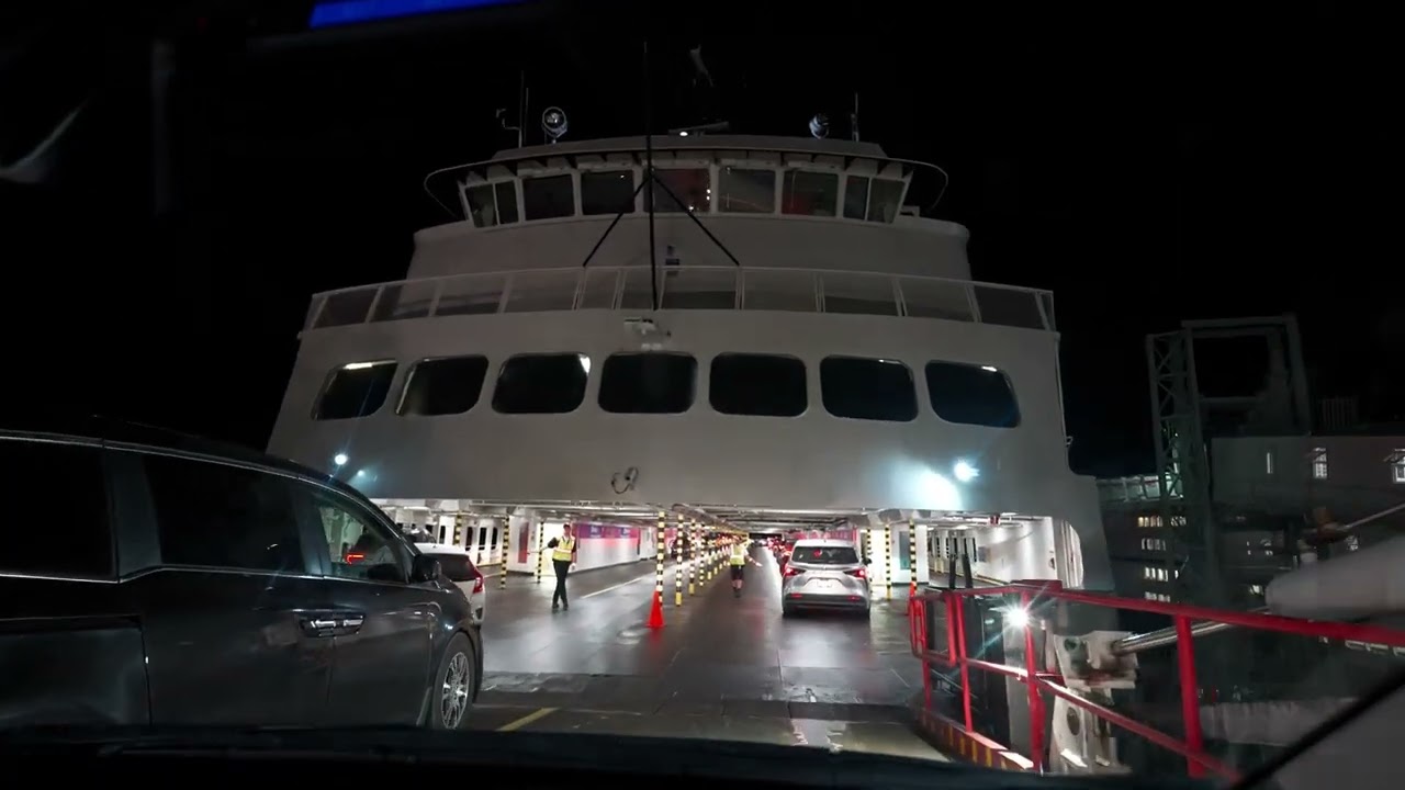 Nanaimo (Departure Bay) to Vancouver (Horseshoe Bay) Night Drive - British Columbia・4K HDR