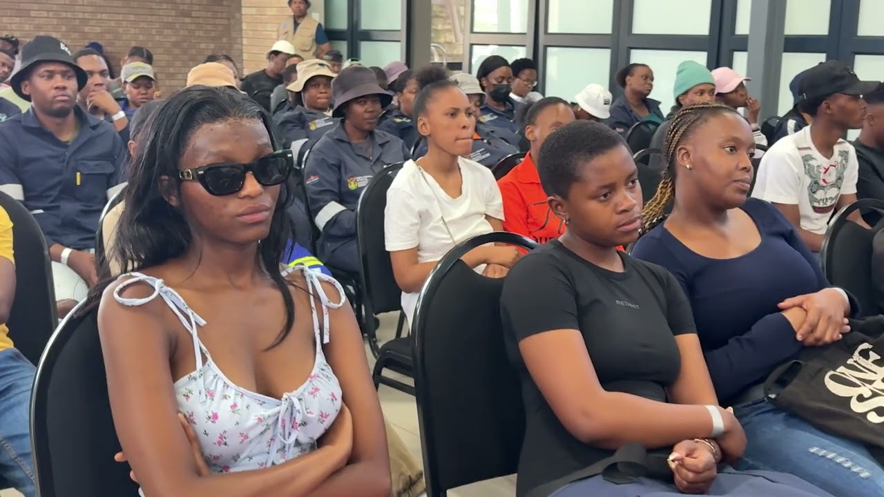 Deputy Minister Ms. Mhlauli hosts a G20 dialogue with students in the Free State