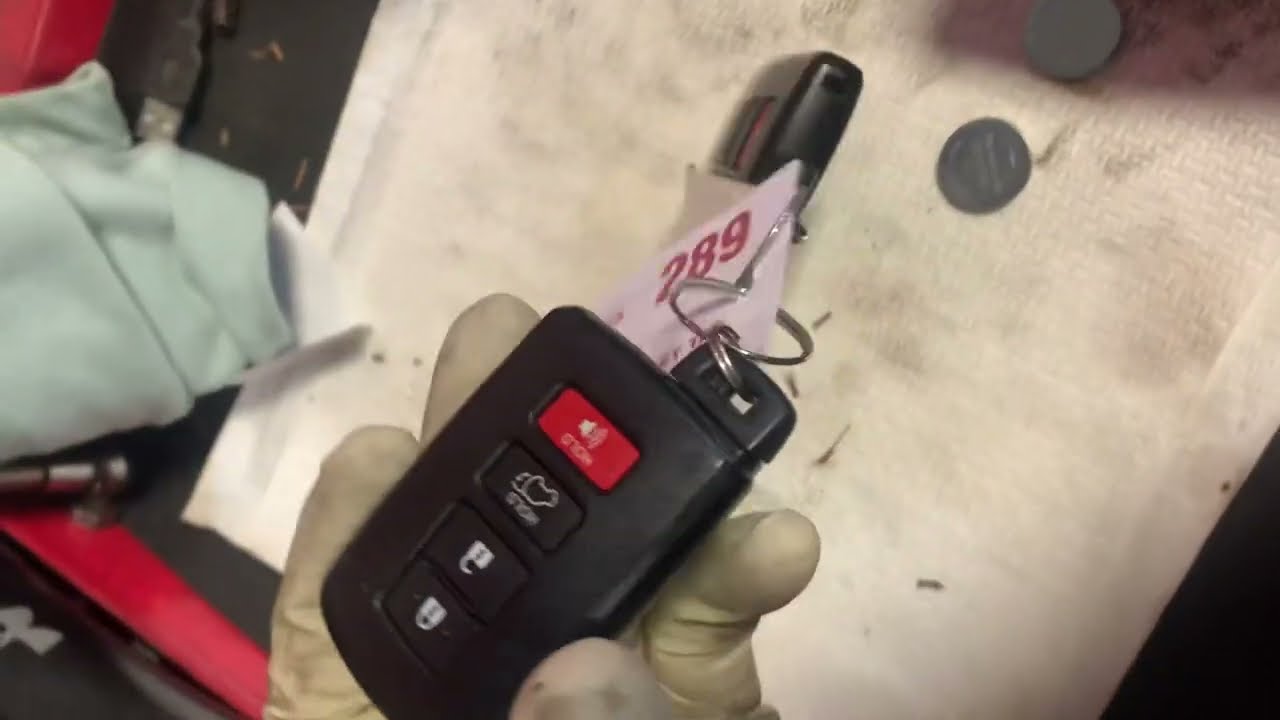 Easy Toyota Key Fob Battery Replacement