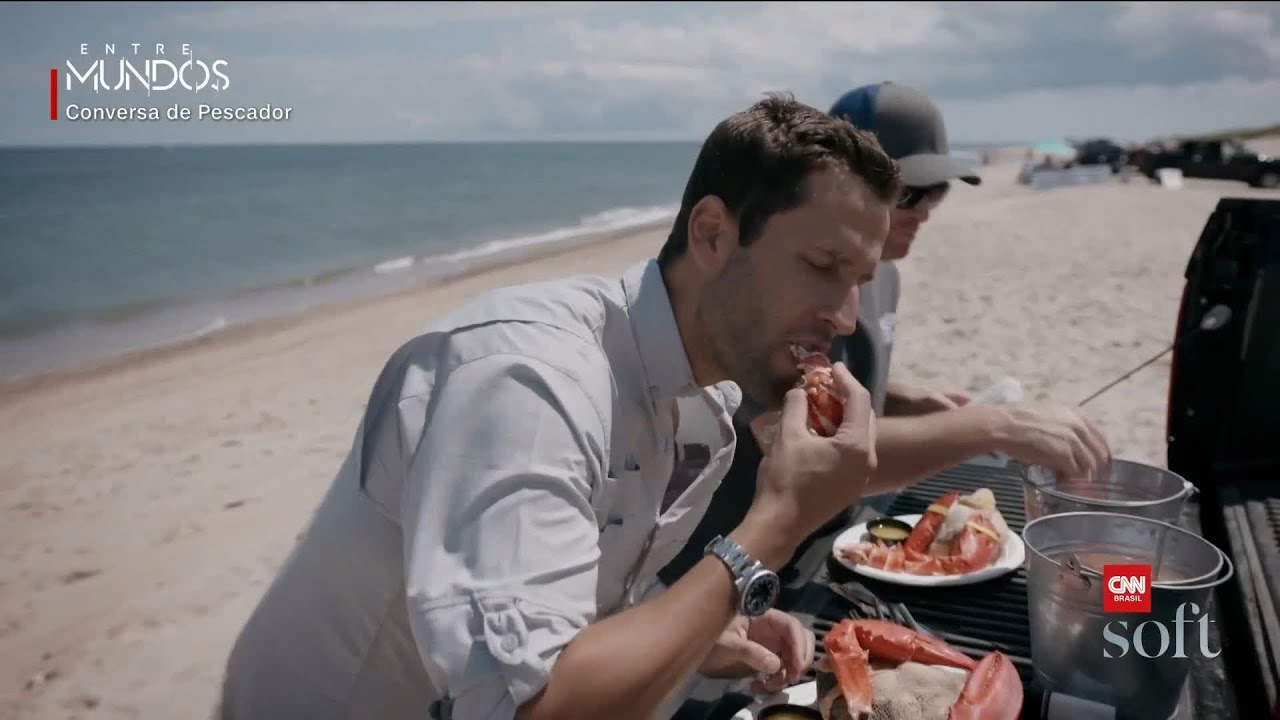 Pedro Andrade aprende a comer lagosta com um chef de Cape Cod | CNN Entre Mundos