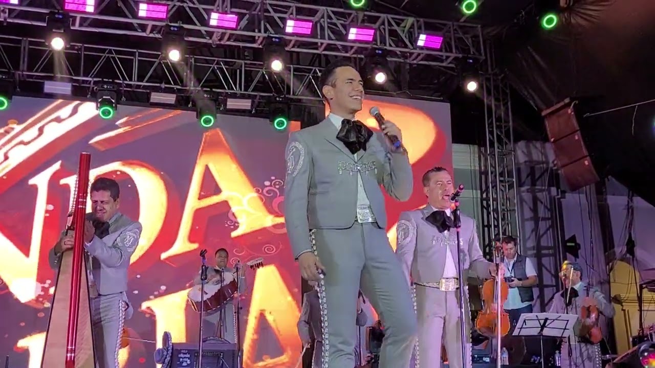 LEYENDAS DEL MARIACHI - CARMENTEA. Canta JONATHAN PALOMAR.