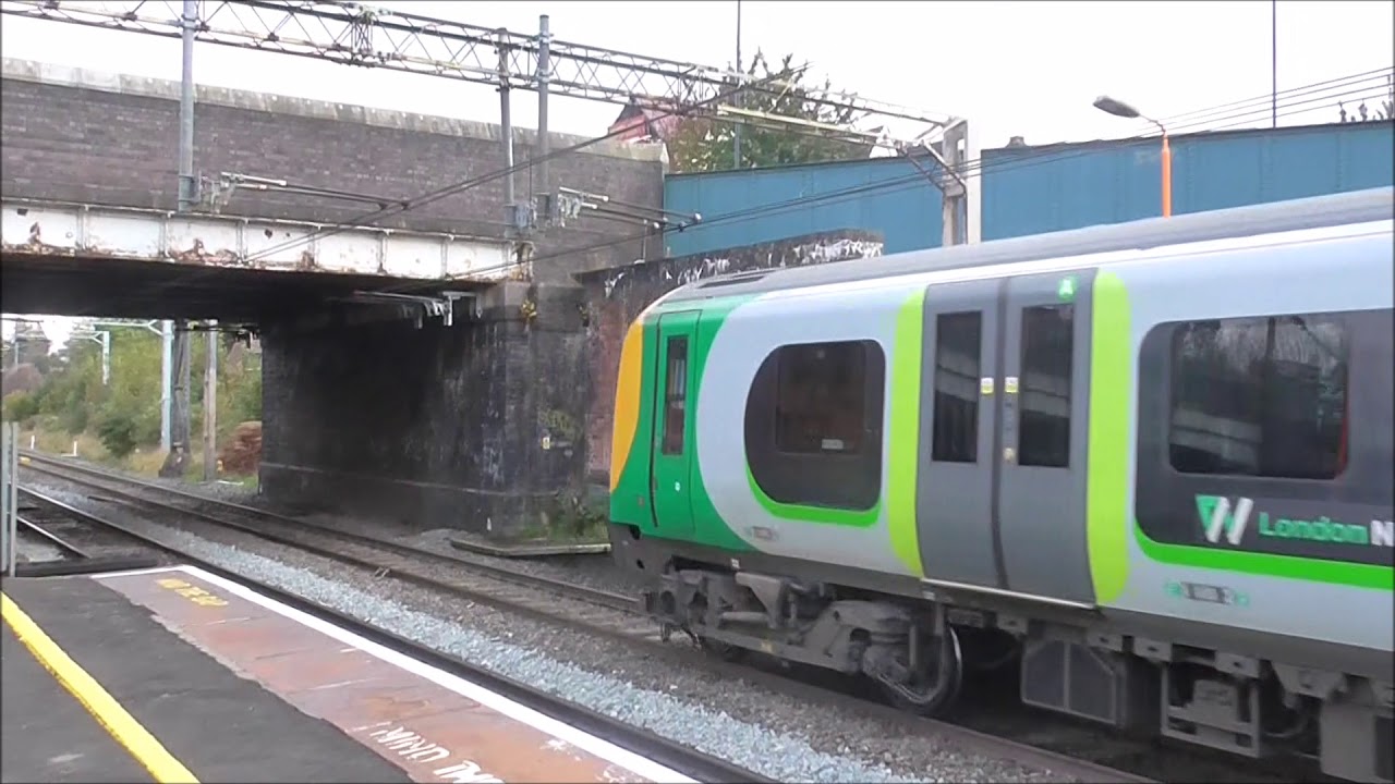 Trains at Stechford. Thursday 1.11.18.