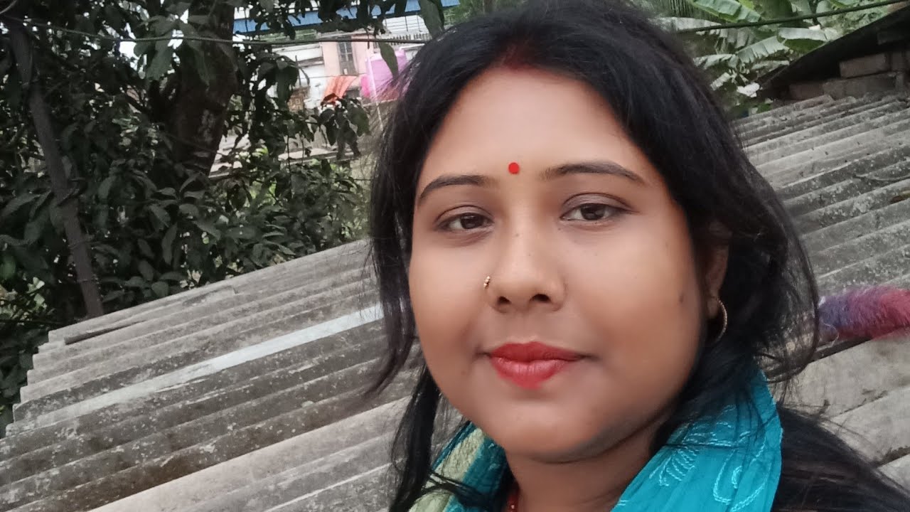 নিশিরাত বাঁকা চাঁদ আকাশে,,,🙏🥀❤️