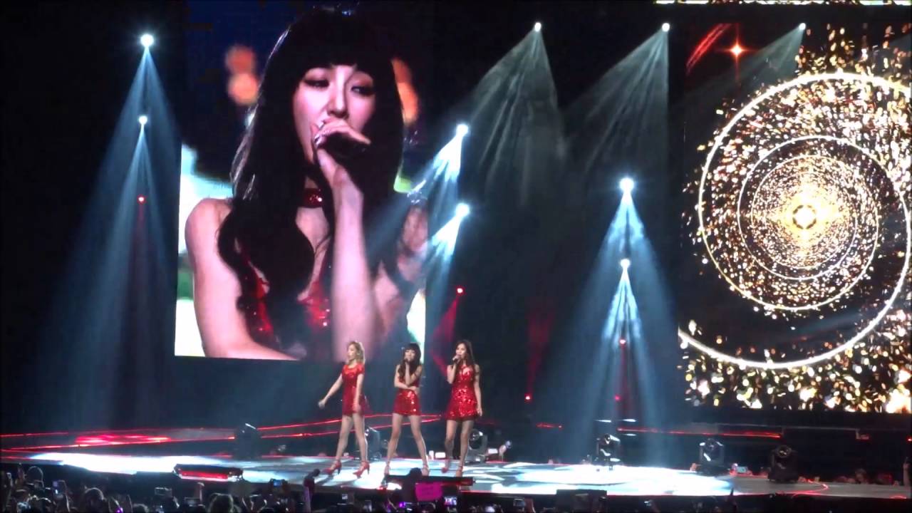 [FANCAM] 160731 SNSD TTS Full Performance at KCon LA 2016