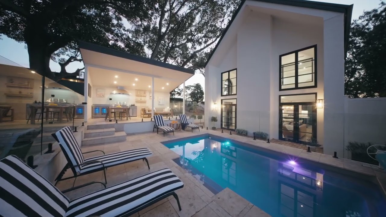 1 Elouera Place, Kiama - Greg Crumpton and Helena Crumpton Stone Real Estate Illawarra