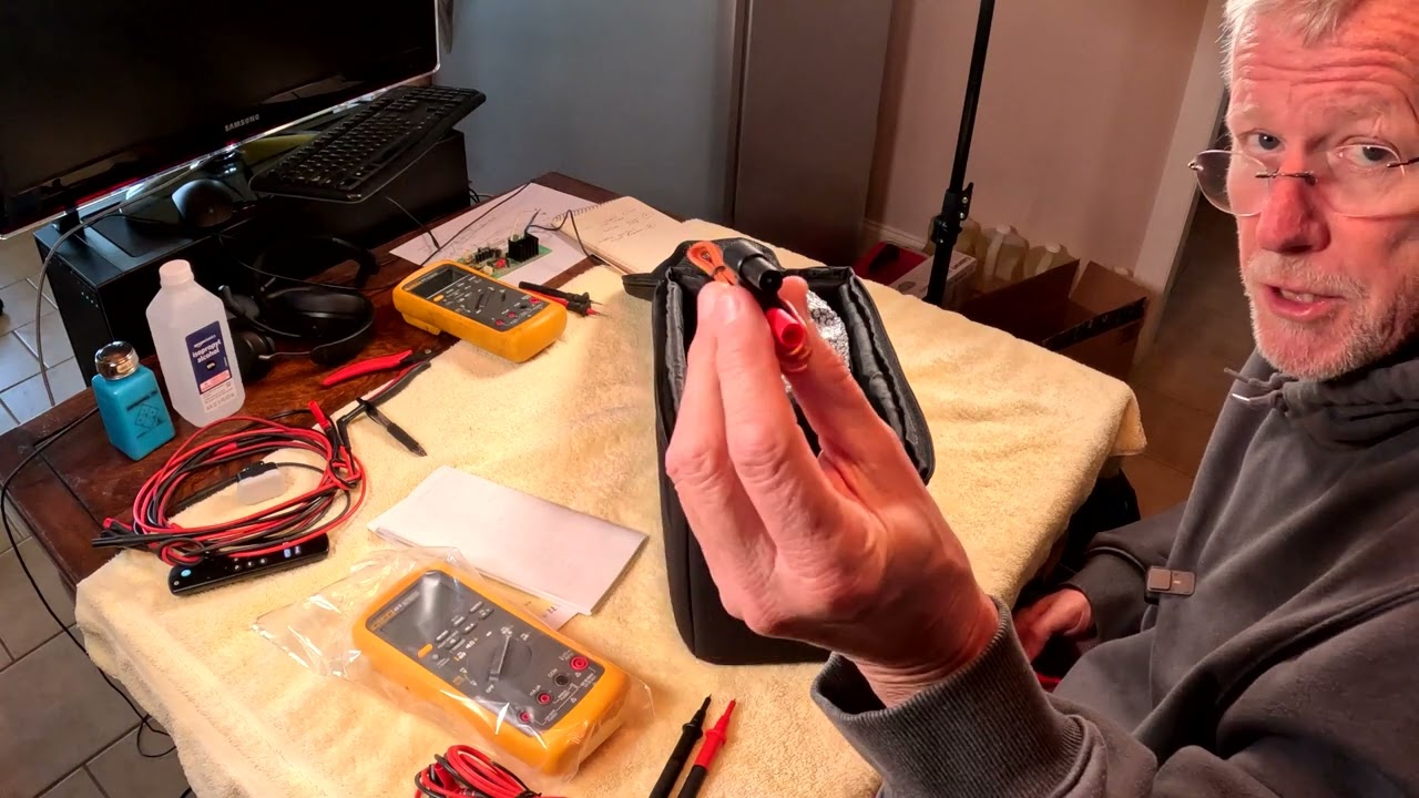 FLUKE AUTOMOTIVE 88 Multimeter