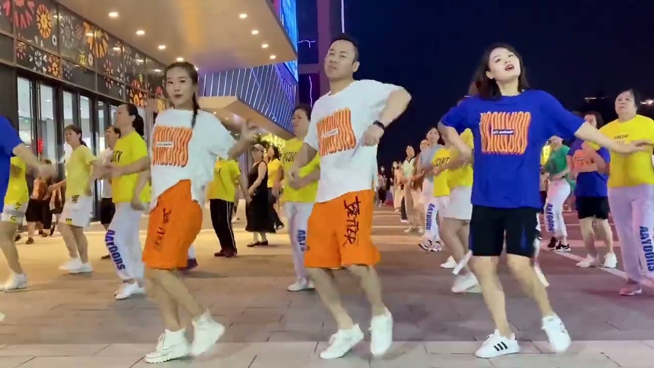 《旧梦一场》经典再现...... 动作干脆利索，歌曲回味无穷，再现经典老曲，一起跳起来吧