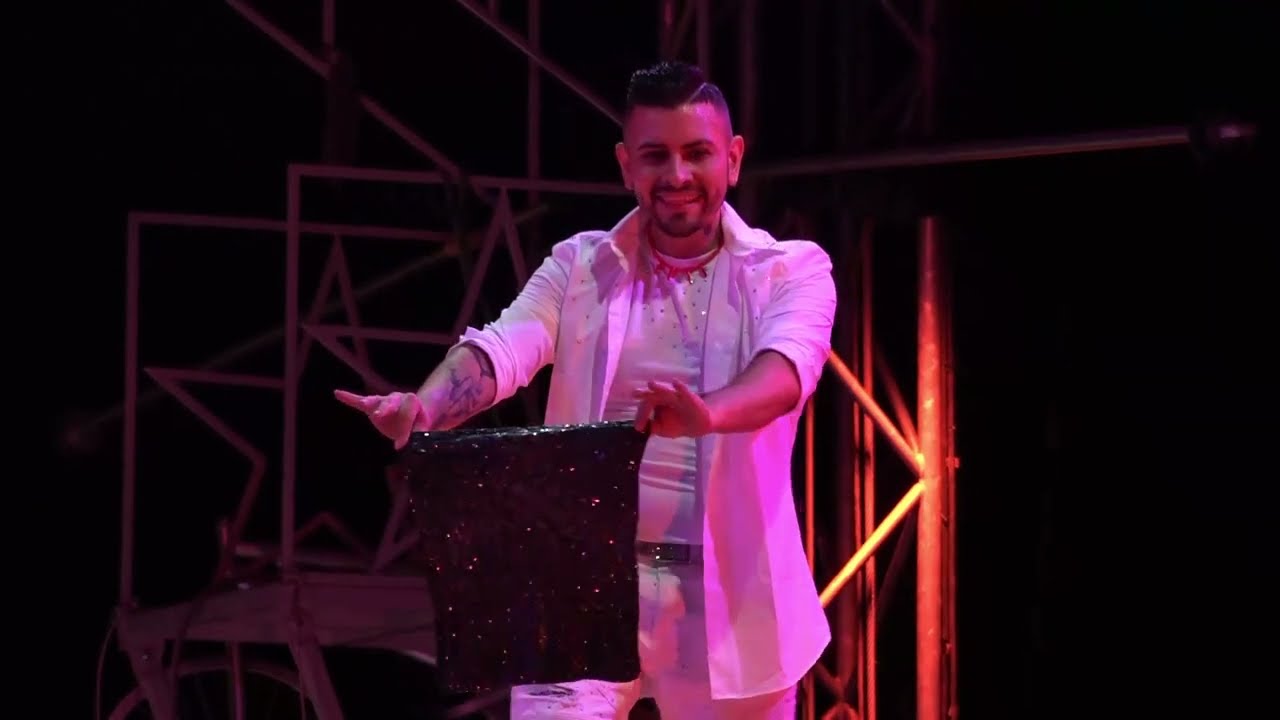 Duo Palmer - Wheel of Death / 2024 Gelsenkirschener Weihnachtcircus, Circus Probst