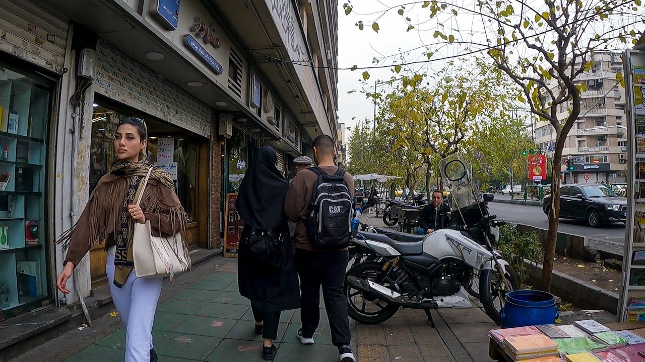 33 Minutes in Tehran. Nothing But Reality.