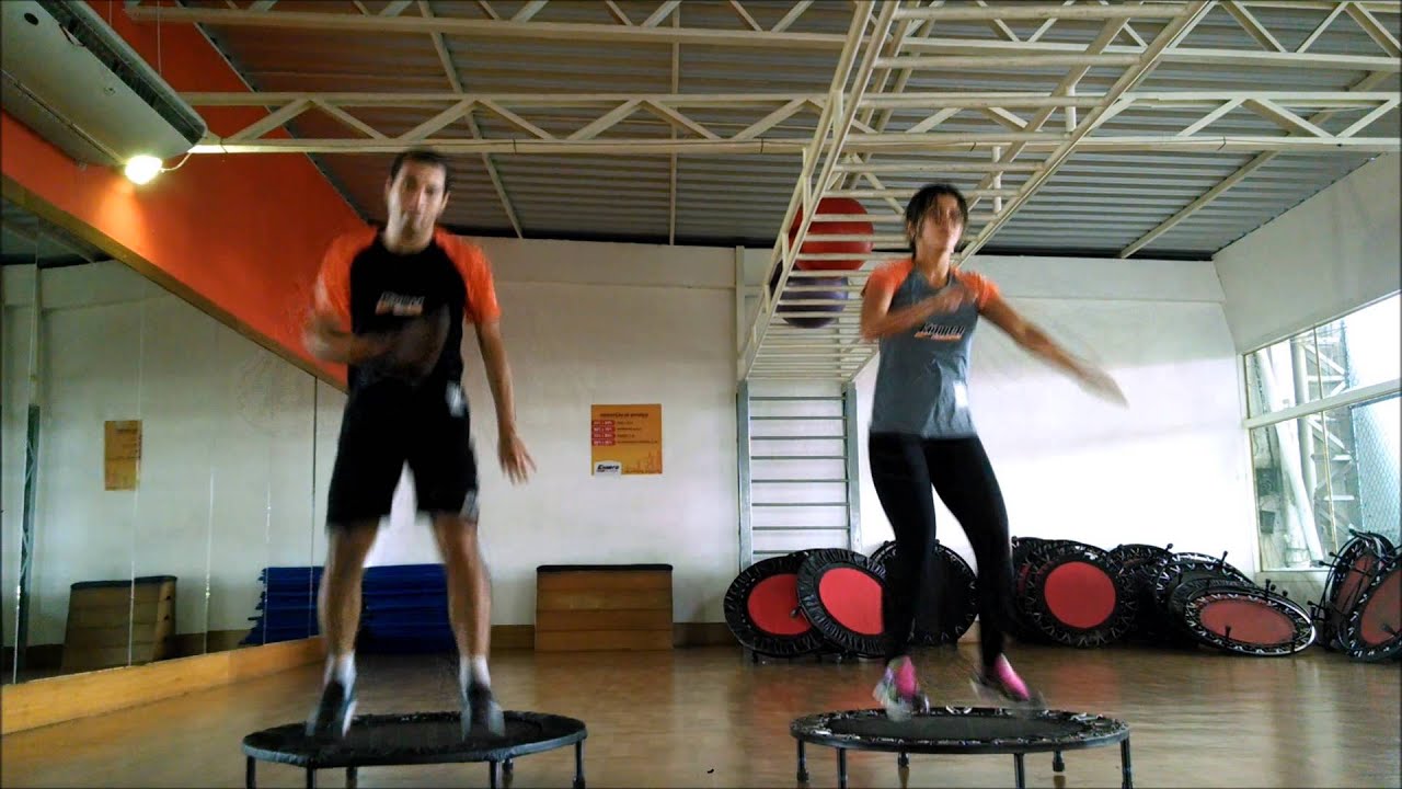 Na Batida - Anitta - Coreografia de Jump