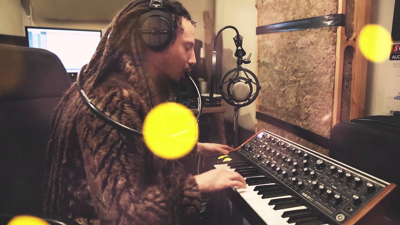 Moog Sub37 - Funky West Coast Talkbox Demo