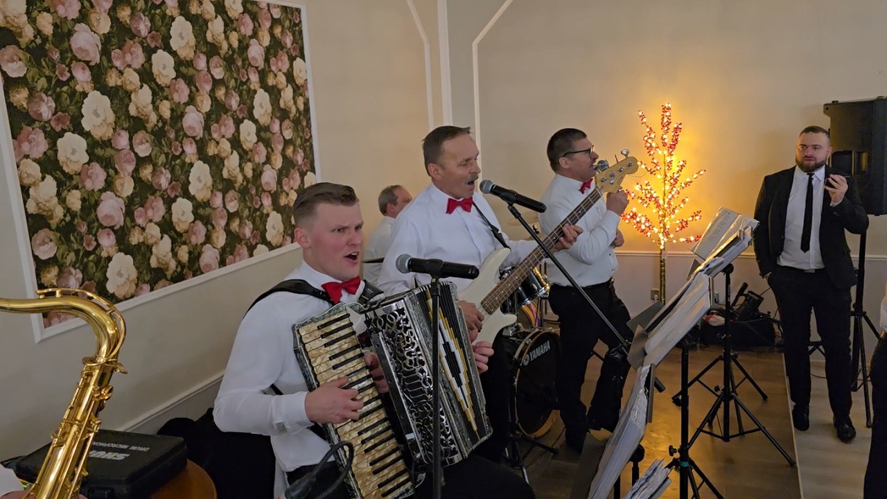 Instrumenty poszły w ruch - Zaczynamy zabawę WALENTYNKOWĄ! - Za chwilę RELACJA NA ŻYWO!