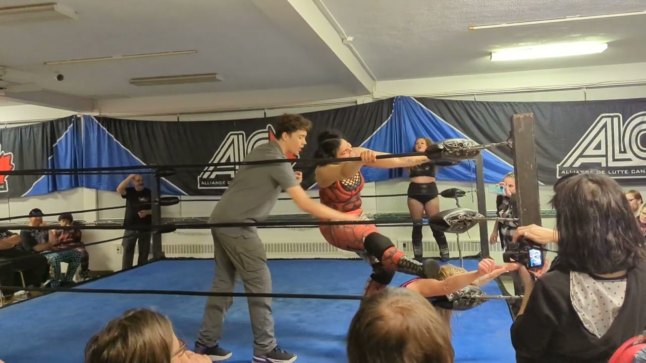 la charmante vanessa/eve vs vanessa kraven/alexya