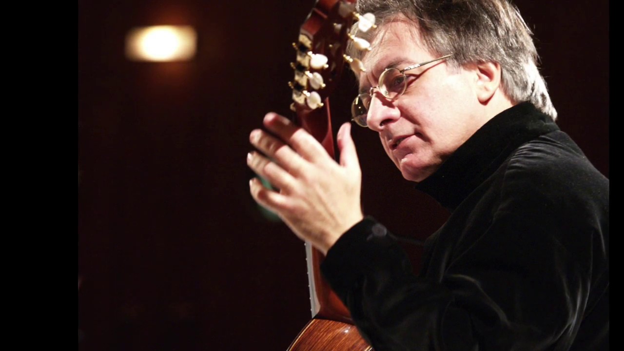 Alvaro Pierri plays Niccolo Paganini - Sonata in A, 3rd mvt. Andantino variato