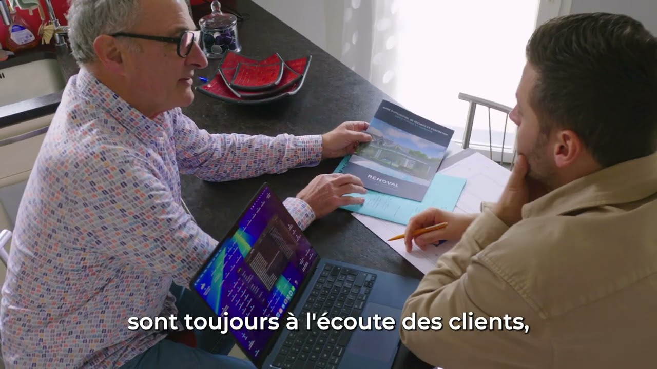 Notre Conseiller technique vous aide pour choisir votre abri de piscine RENOVAL