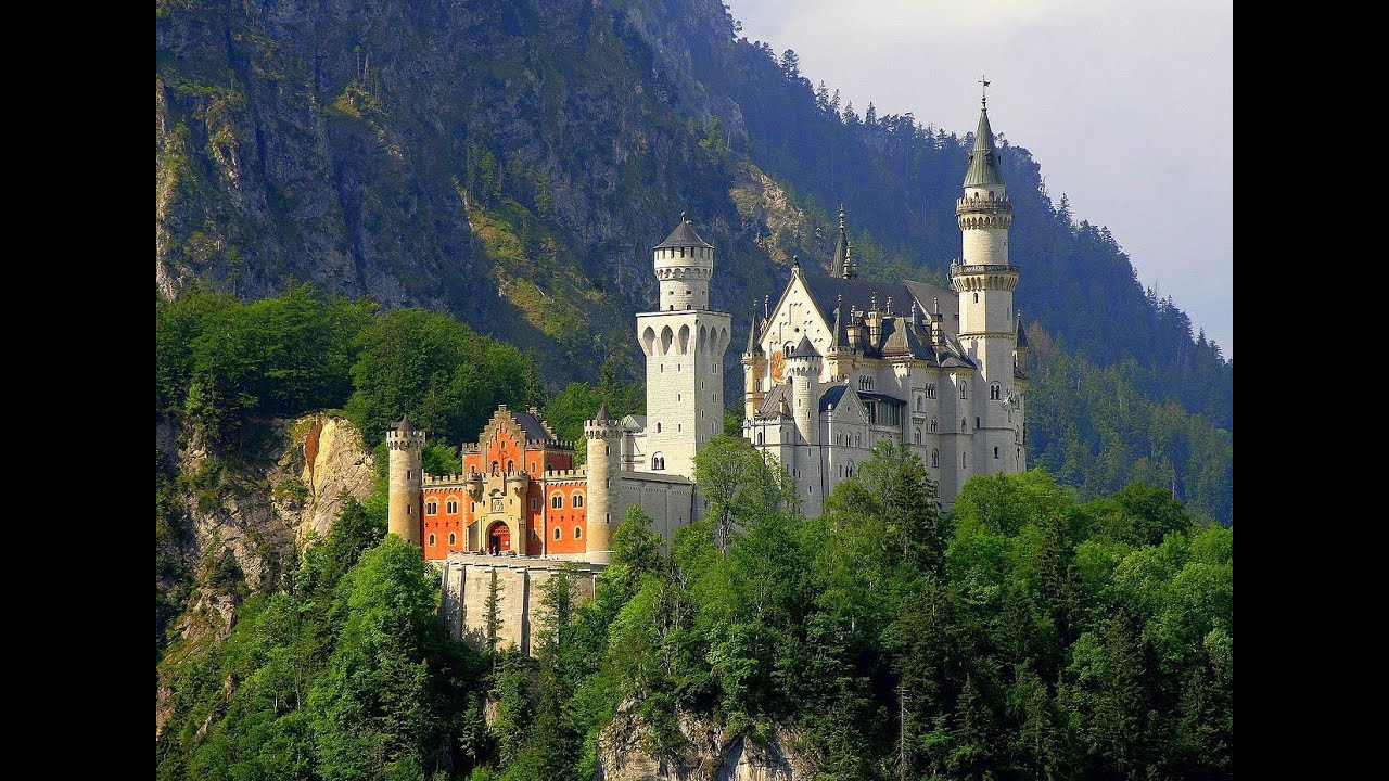 NEUSCHWANSTEIN Il Castello delle Favole in Baviera - HD