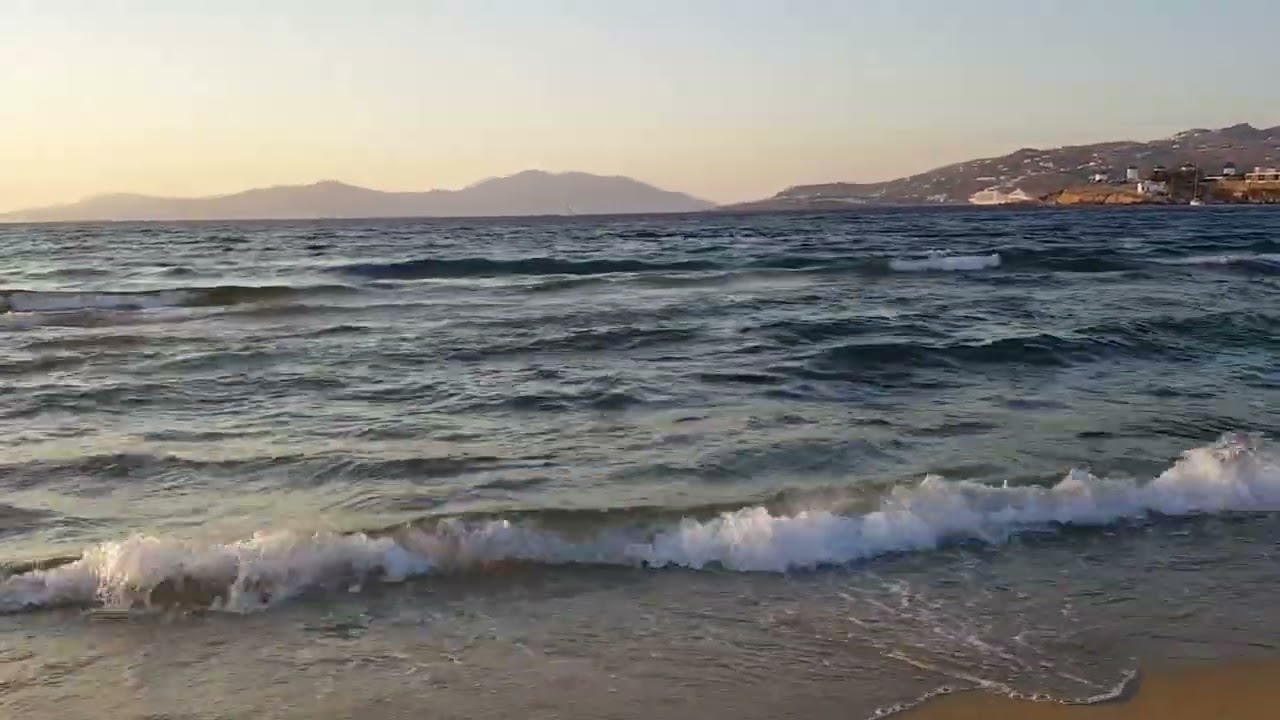 Soothing waves mykonos 