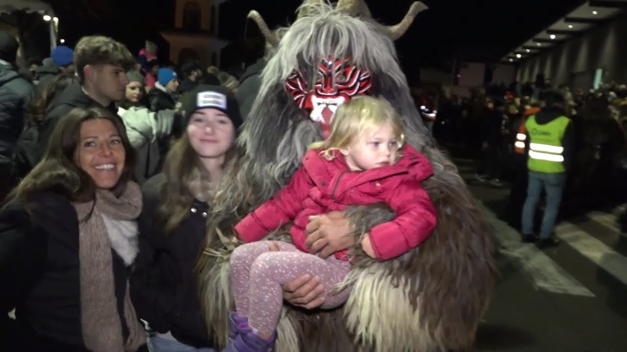 Krampustreiben Dorfplatz Köttmannsdorf 2025