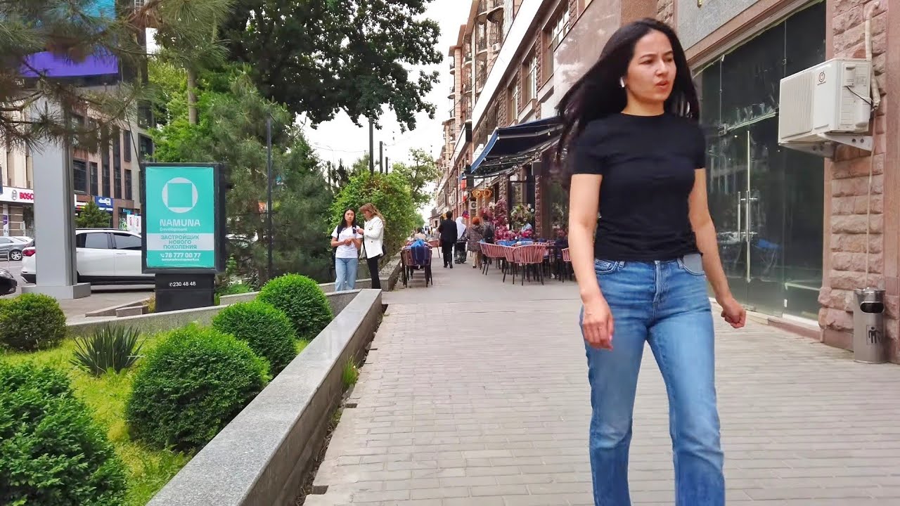 Streets of Tashkent, People in the City. Uzbekistan 🇺🇿 4K