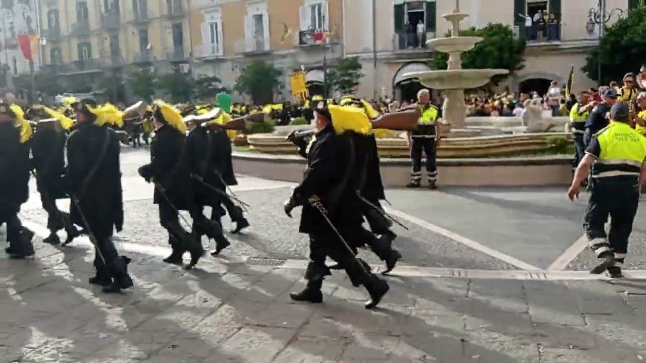 Trombonieri Senatore 2024 - Entrata in Piazza Duomo
