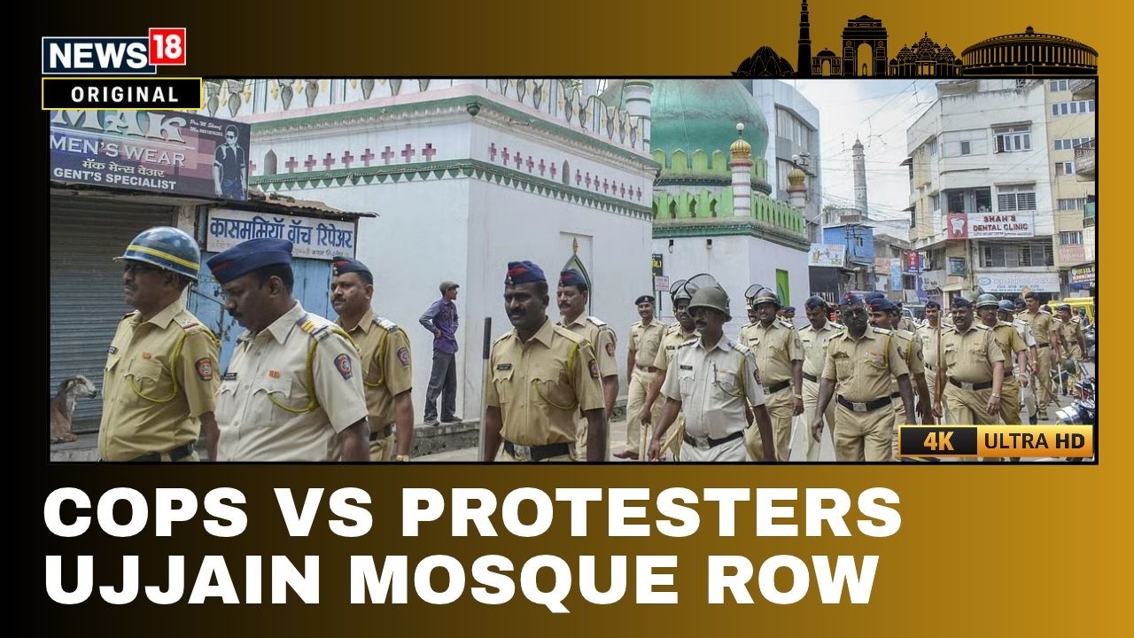 Ujjain Mosque News | Stones Hurled, Tear Gas Fired, MP Witnesses Major Police Protester Clash | N18V