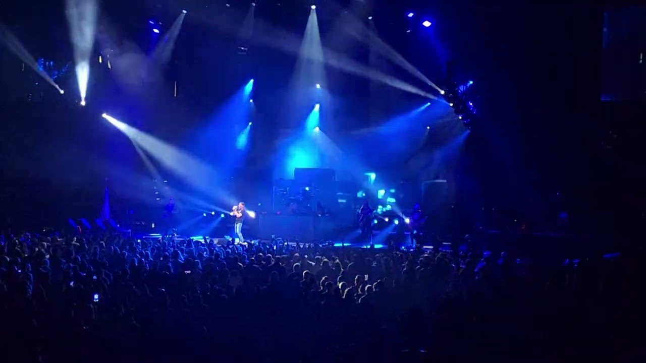 3 Doors Down It's not my time (Live)