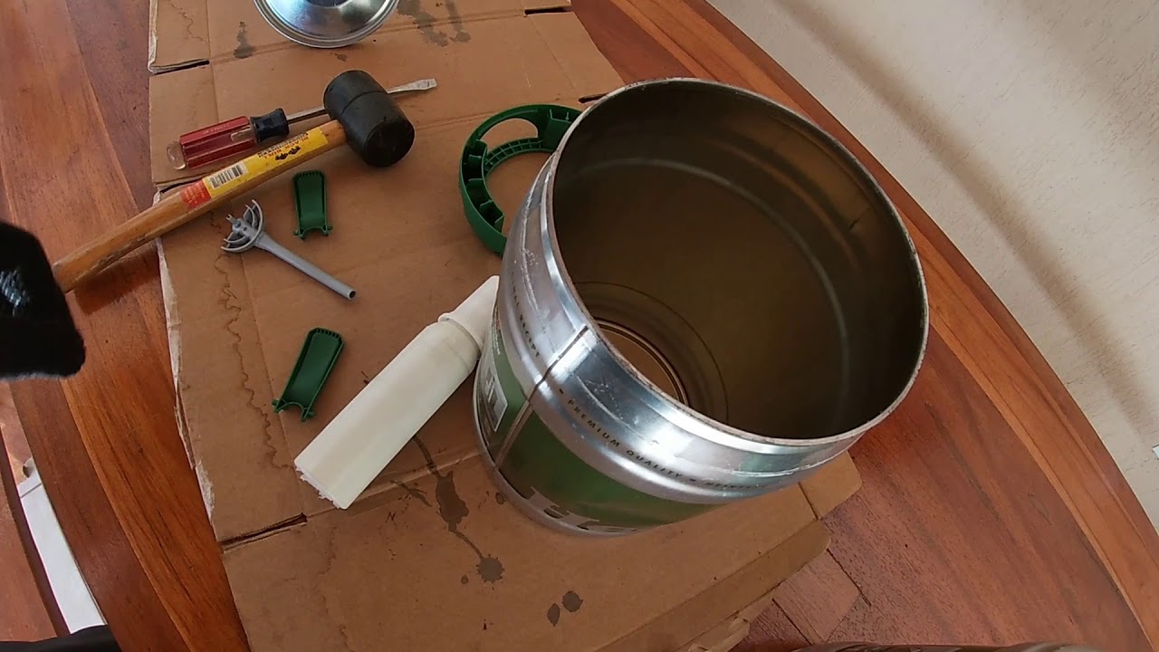 Arte na quarentena: lixeirinha de Heineken