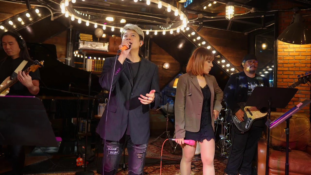 Letana Live Music - มหานคร - at The River Table by Letana