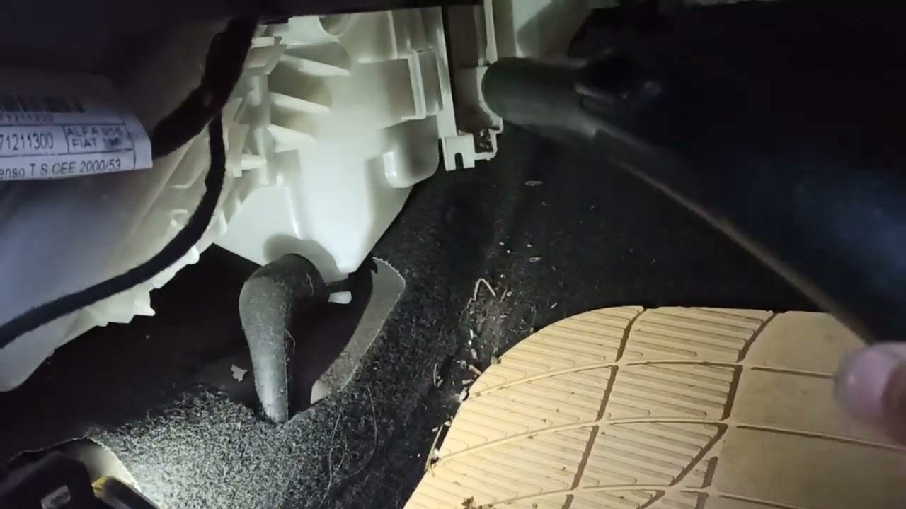 Fiat Polen Filtresi Değişimi.Fiat Pollen Filter Replacement.Sostituzione del filtro antipolline Fiat