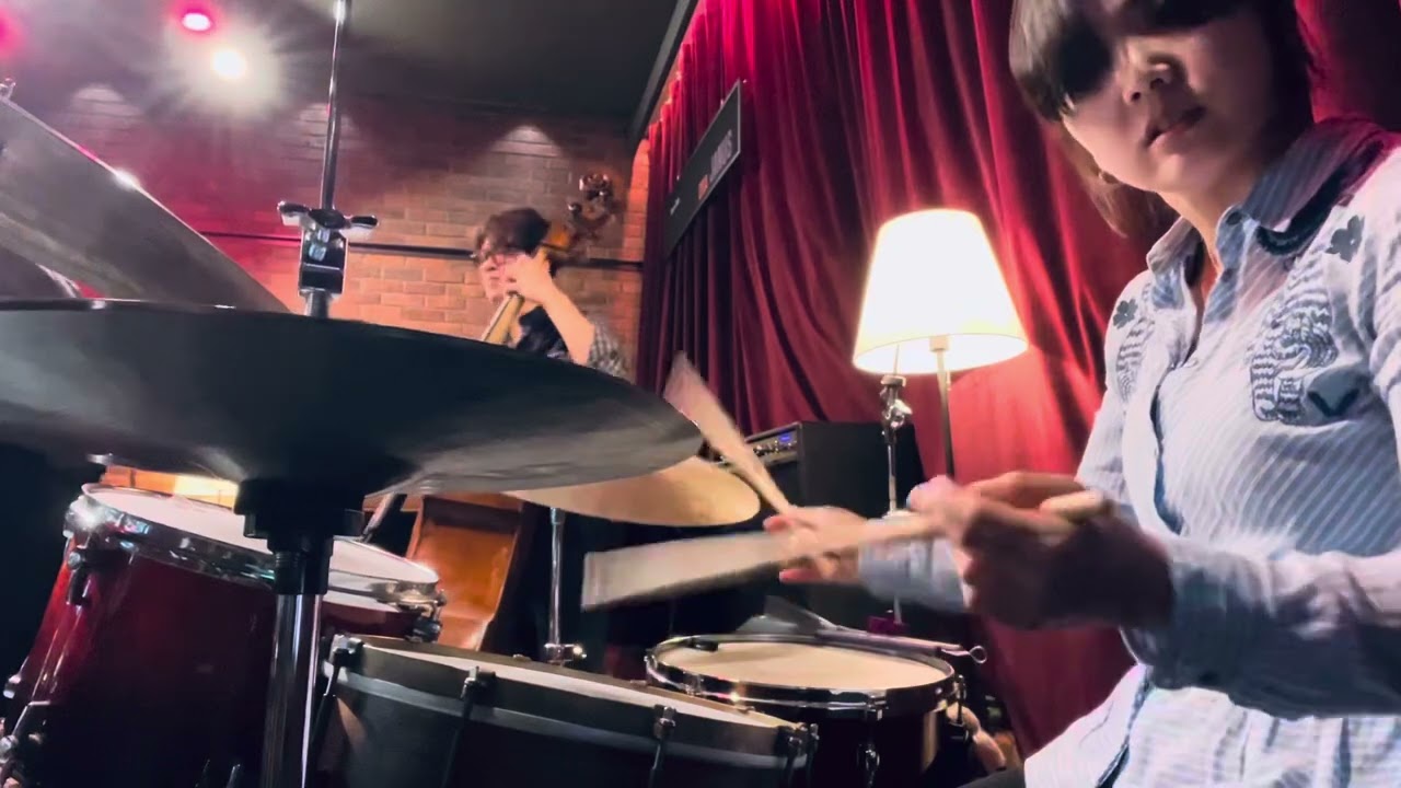 Drum solo - Chippie(Ornette Coleman)