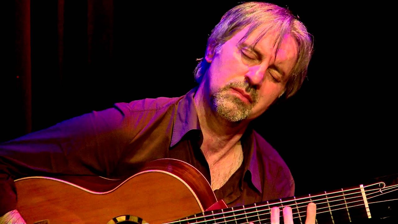 Livio Gianola plays his 