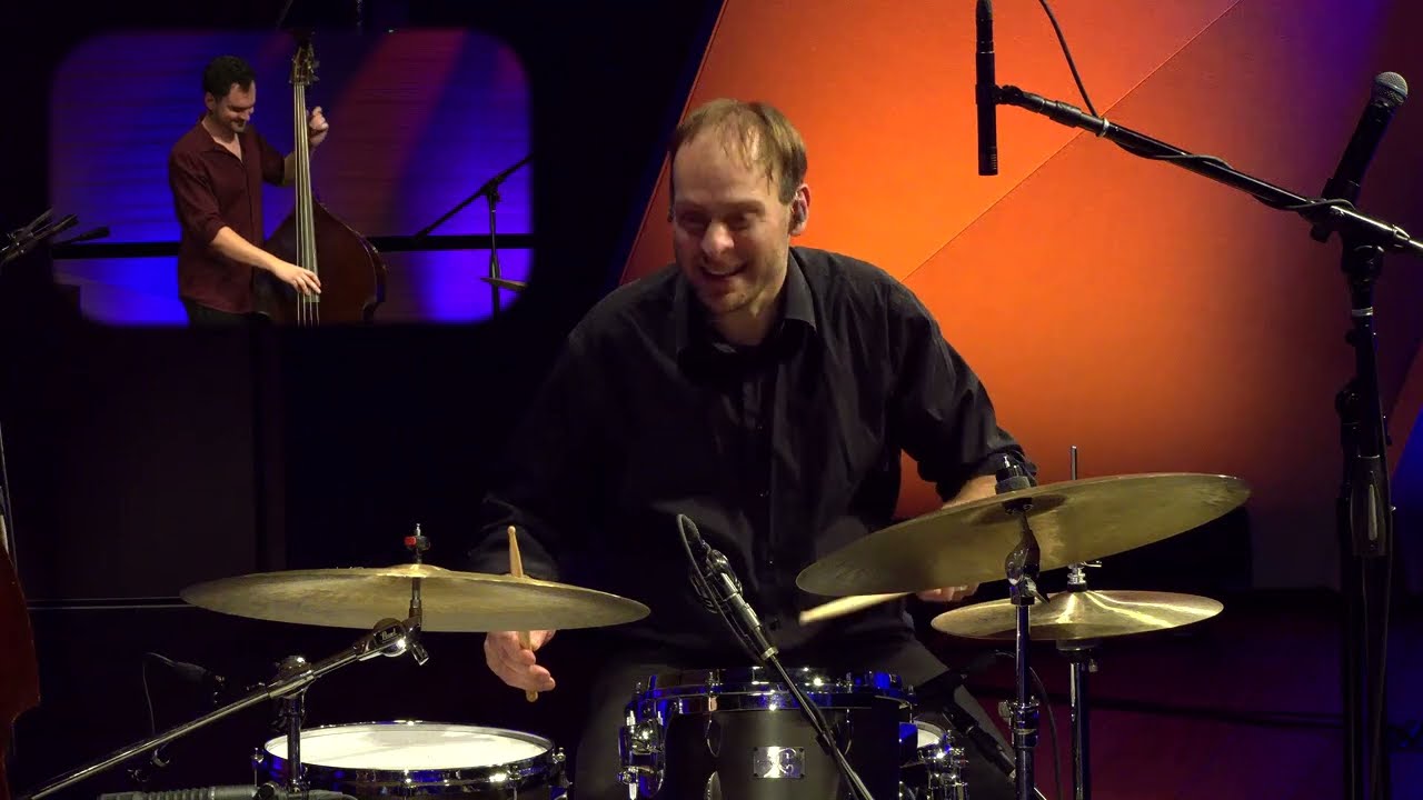 Ari Hoenig Trio 