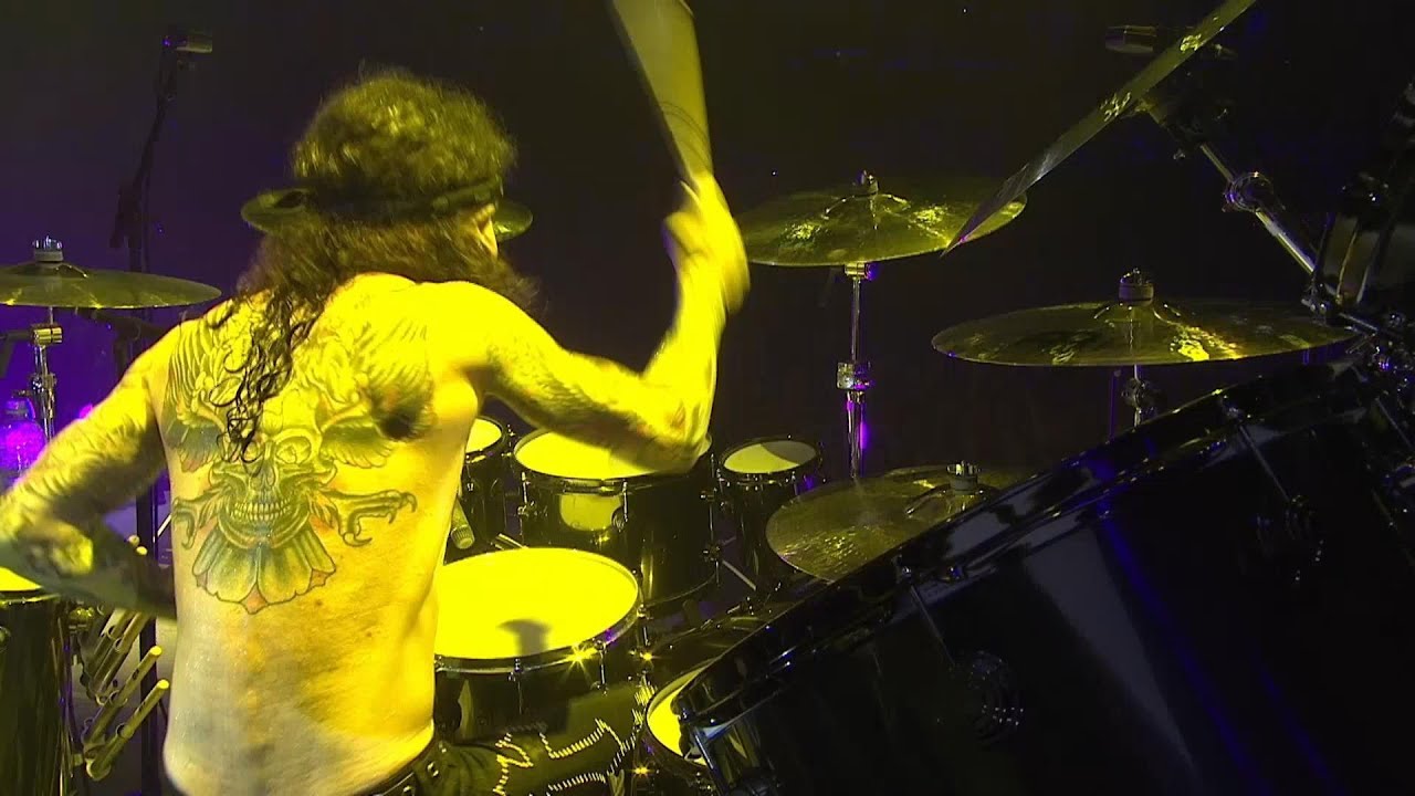 Black Sabbath - Live - Symptom of the Universe + Drum Solo Feat. Tommy Clufetos.