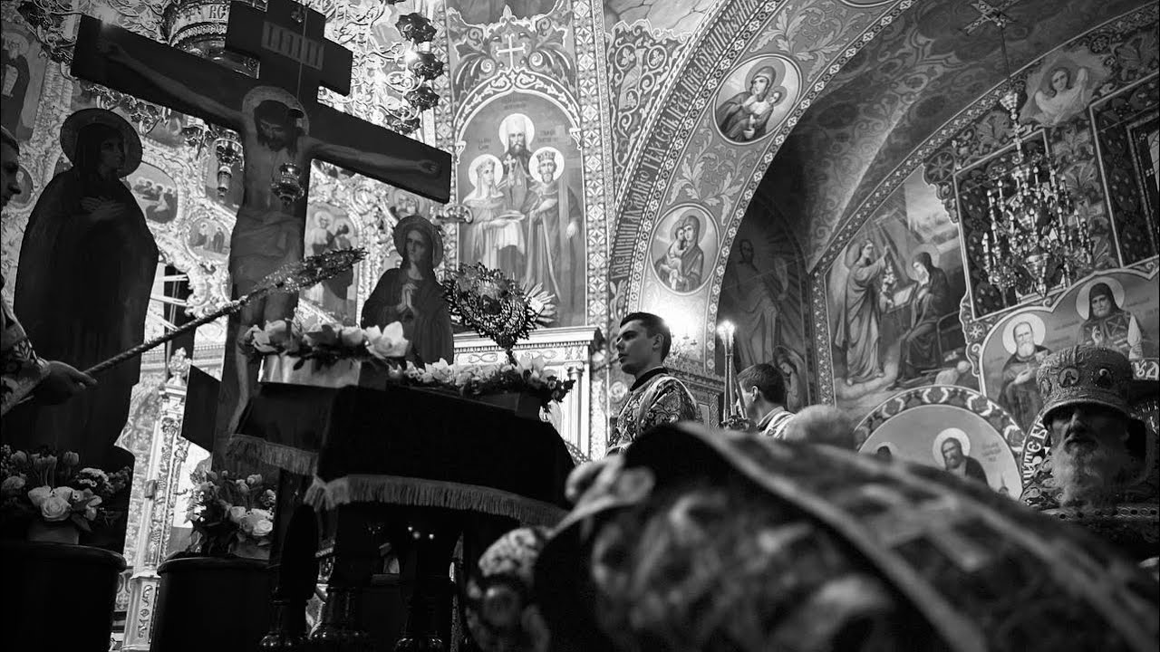 Вечірнє богослужіння напередодні Неділі Хрестопоклонної
