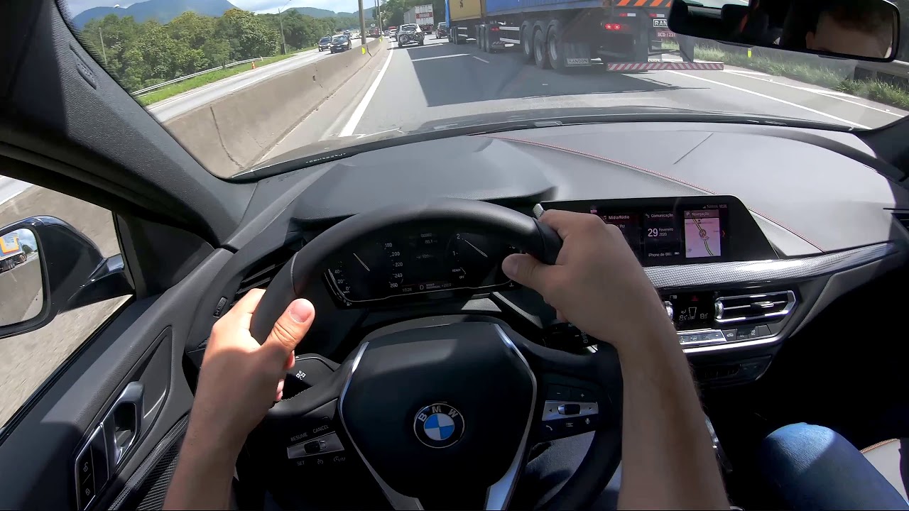 BMW 118i 2020 teste na estrada! ANDA MAIS QUE MINHA T-CROSS 1.4?