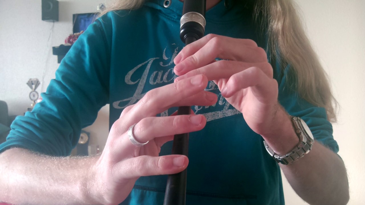 Bagpipe Instructional Video - Cullen Bay