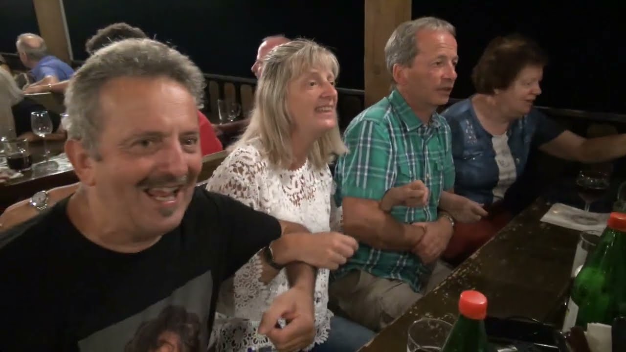 Stimmungsmedly  von  den  BradlmusiKanten  beim  Rucksackpeter  Musikantenstammtisch --  26.8.2022