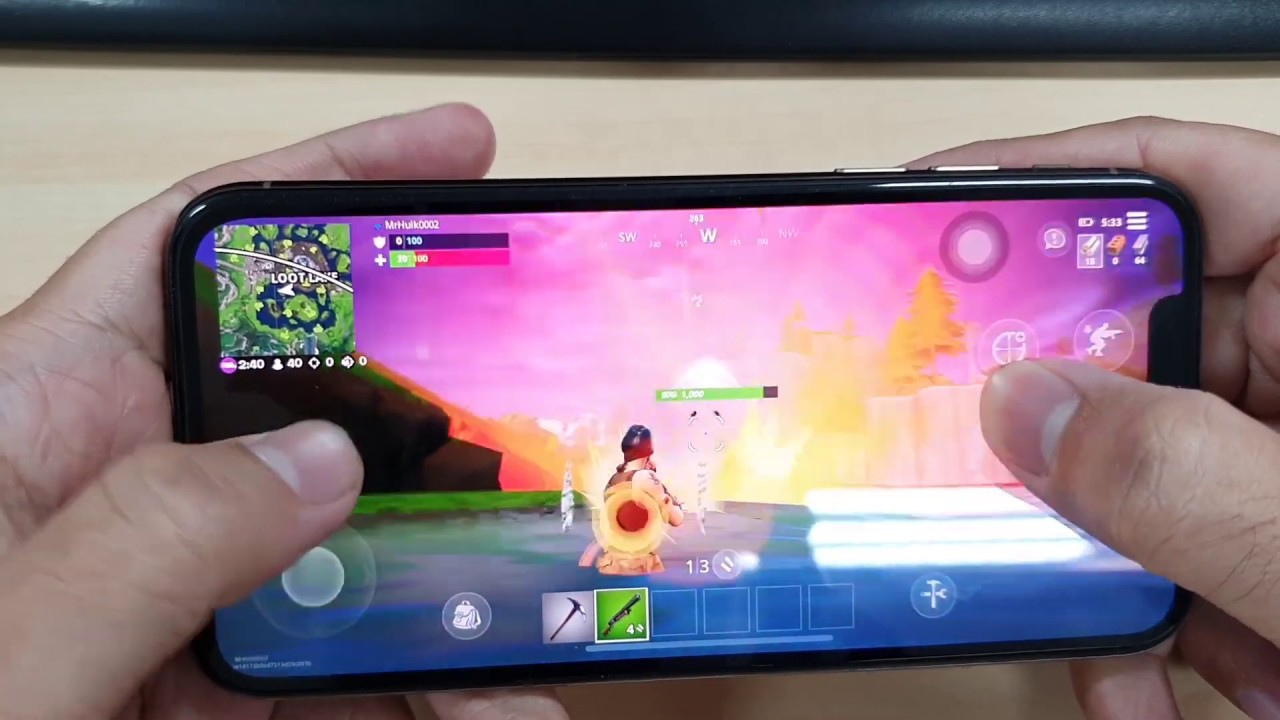 Test Game Fortnite on iPhone XS
