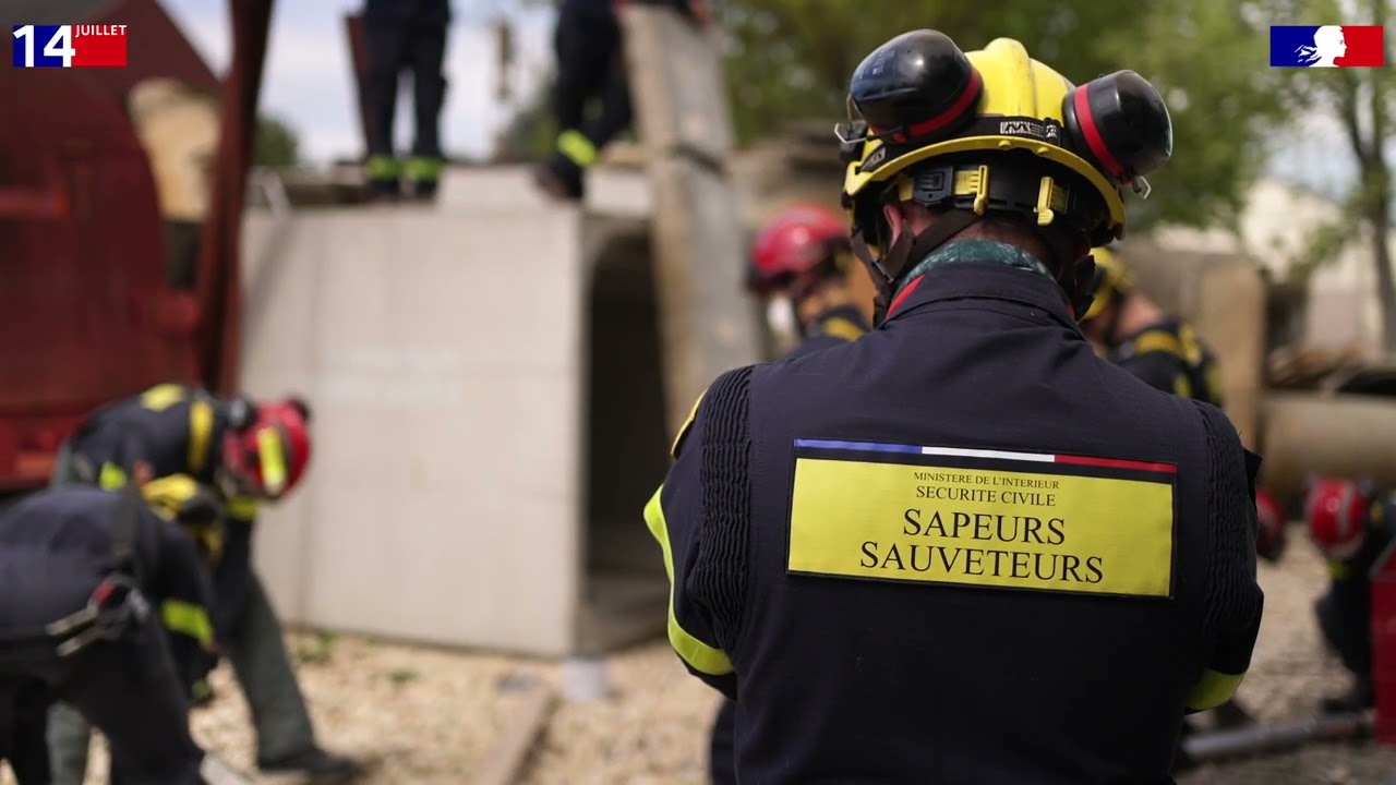 Levée des couleurs à la caserne de la sécurité civile de Nogent-le-Rotrou - 14 juillet 2023