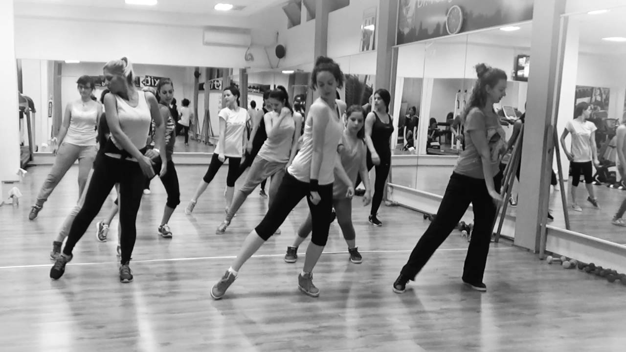 Zumba fitness - Tangled up