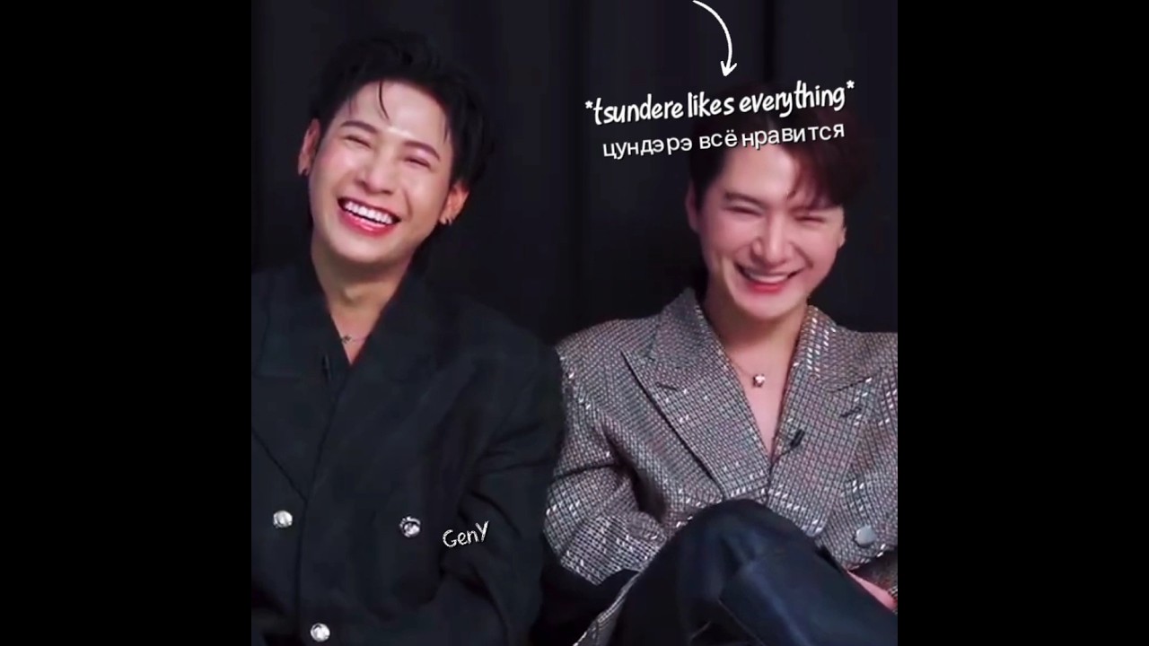 He doesn't show his jealousy at all😆 #KristSingto #SingtoPrachaya #KristPerawat
