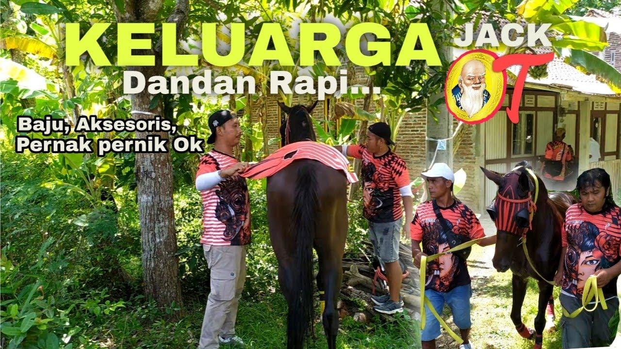NGINTIP KUDA JACK OT PAKAI BAJU PERSIAPAN PERFORM DI ARAK-ARAKAN DESA KABUARAN, PREMBUN, KEBUMEN.