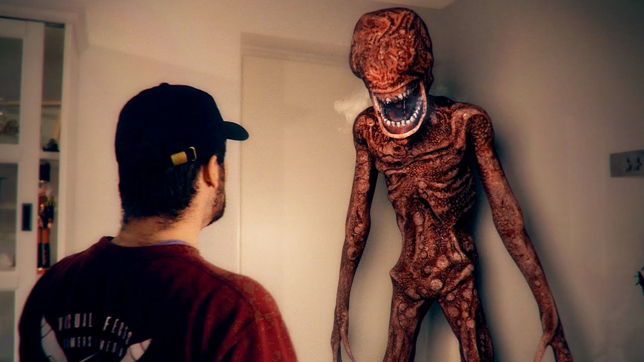 SCP-303 The Doorman on Camera