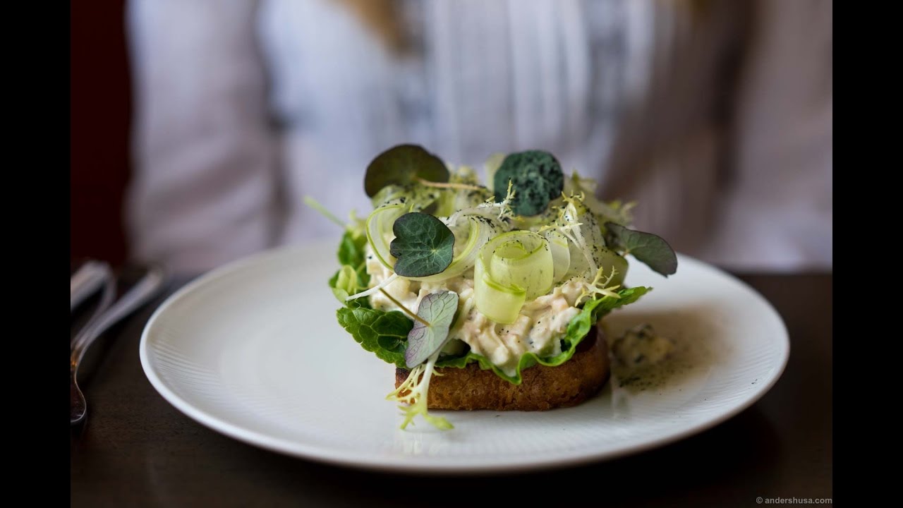 Danish Smørrebrød at a Roadside Inn – Rønnede Kro in Denmark