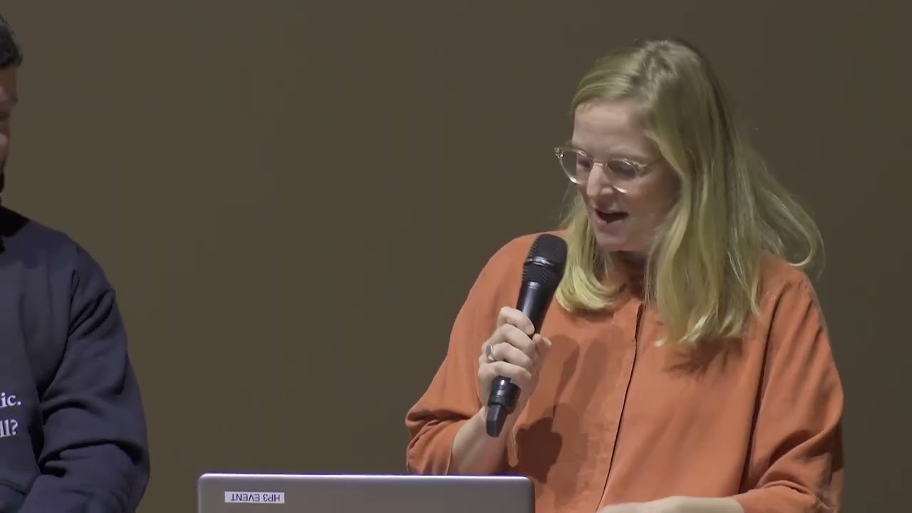 Podiumsdiskussion: KI und Urheberrecht, Marta Herford
