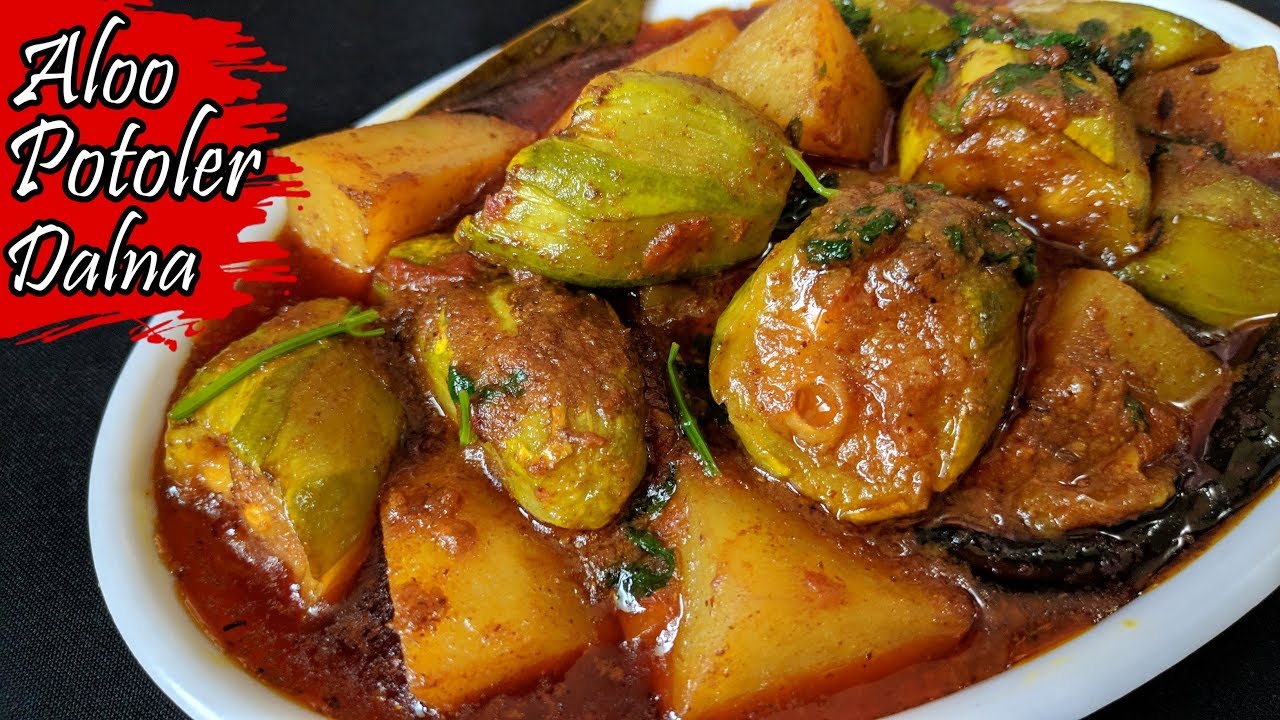 Niramish Aloo Potoler Dalna | Aloo Potoler Dalna | Potoler Dalna Bengali Recipe