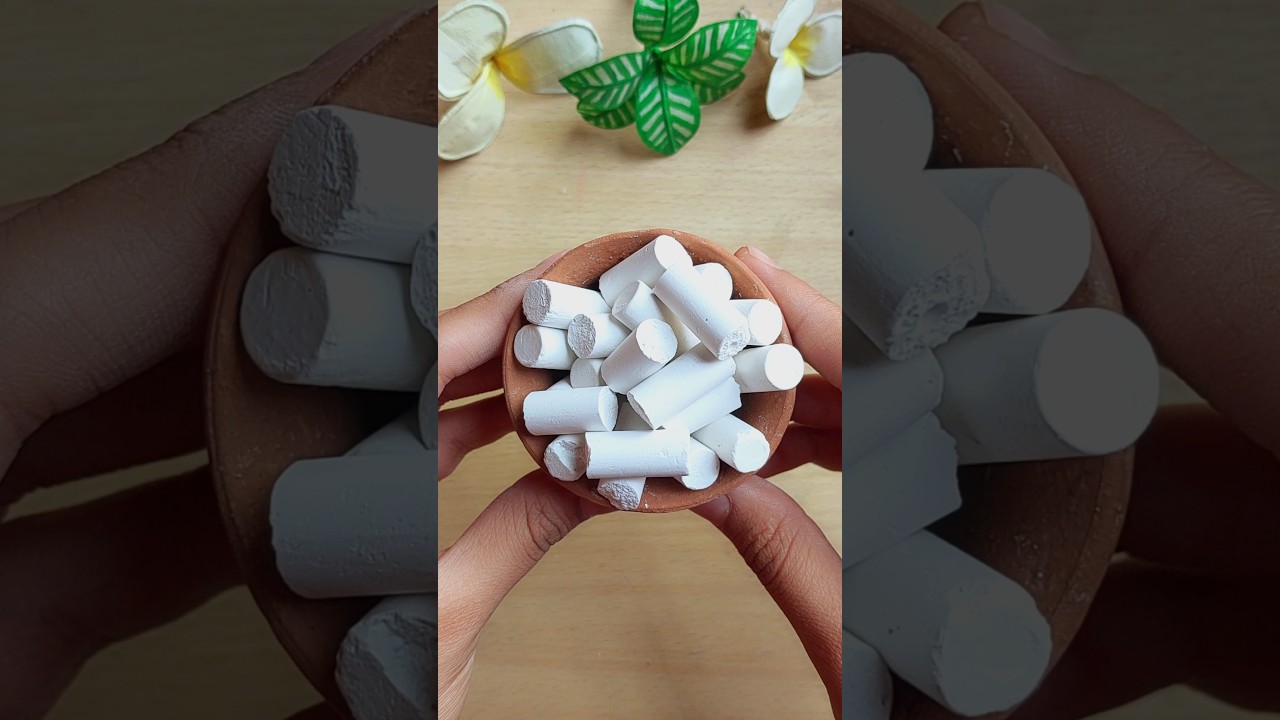 🦋CHALK MAKEUP PALLETTE || CHALK ART✨️ #crafts #chalk #chalkpainting #shorts #anushkascraftland